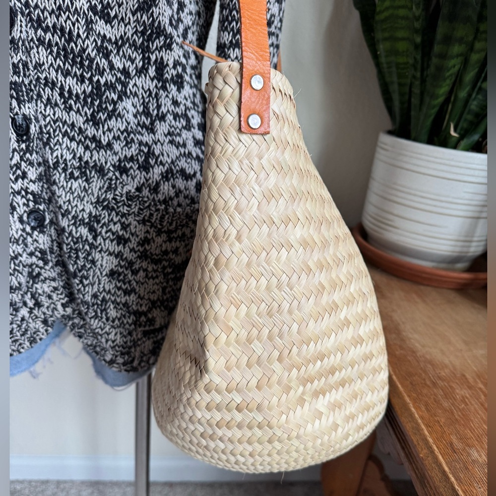 Woven Straw Shoulder Tote Bag with Leather Trim - Natural - Picture 5 of 12